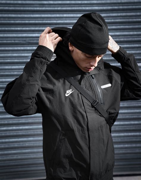 nike air jacke black